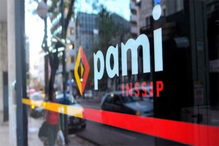 Pago extraordinario reemplaza los bolsones de mercadería del PAMI.