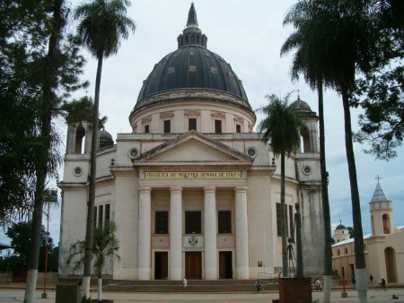 Corrientes: Suspenden hasta el lunes los permisos de turismo interno.