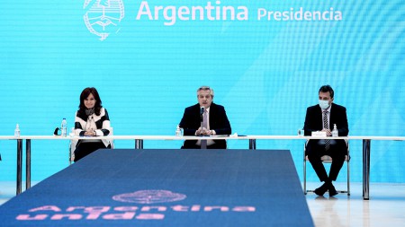 Éxito rotundo de la estrategia de negociación con los acreedores extranjeros privados Canje de deuda: Los buitres se quedaron con las ganas.