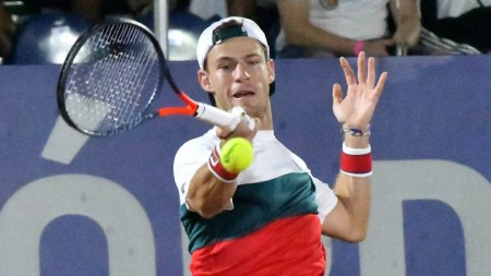 Tenis internacional: El "Peque" Schwartzman busca los cuartos de final en Roma.