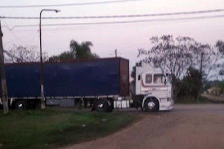 Una joven murió atropellada por un camión en Paso de los Libres.