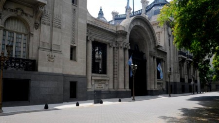 EN GINEBRA: Firman acuerdos para identificar los restos de soldados caídos en Malvinas.
