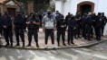 Alberto Fernández y los policías bonaerenses: Presión armada, respuesta racional.